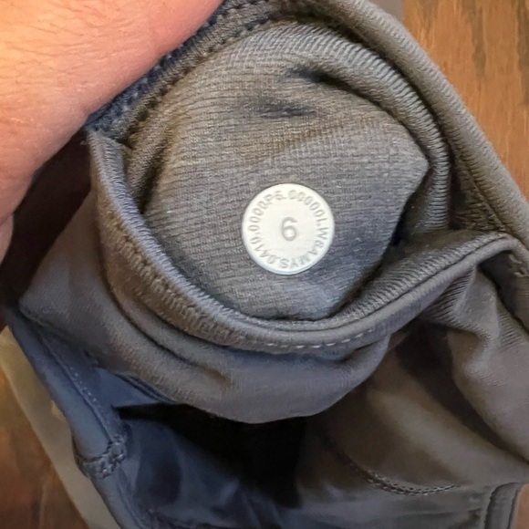 LULULEMON All The Right places crop II 23”inseam gray size 6 - Picture 6 of 7